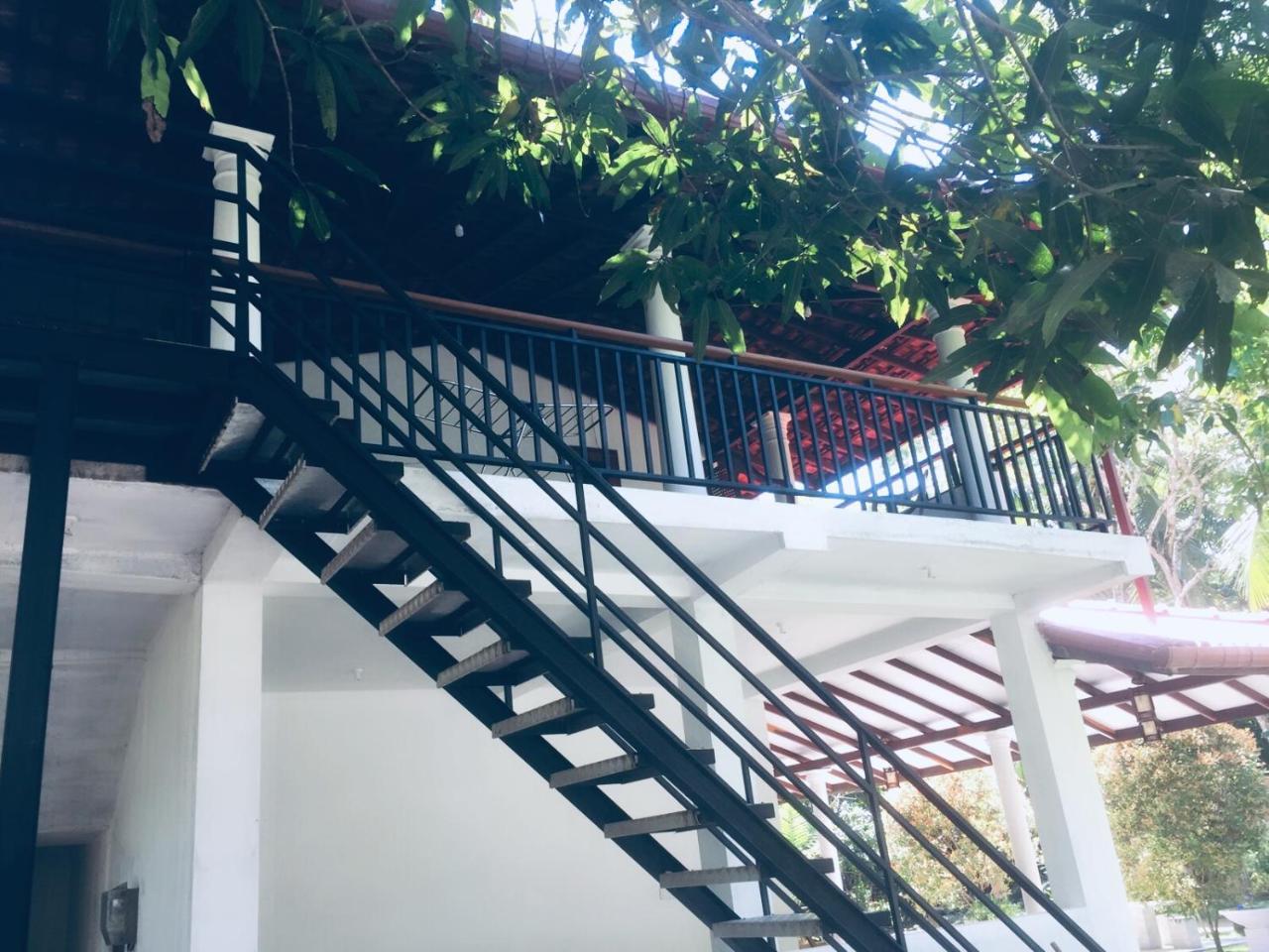 Casa Blanca Hotel Ahangama Exterior foto