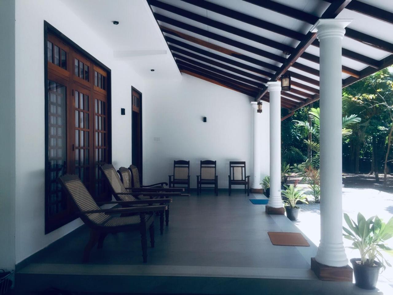 Casa Blanca Hotel Ahangama Exterior foto