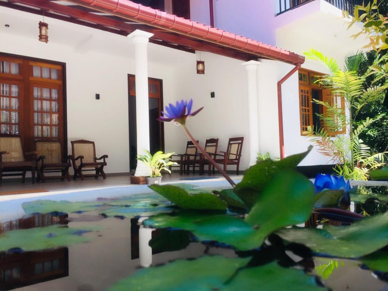 Casa Blanca Hotel Ahangama Exterior foto
